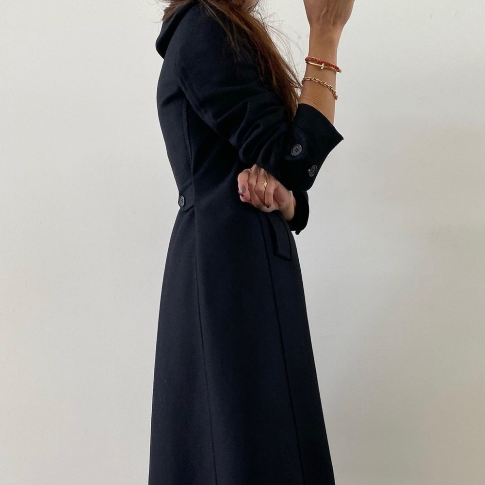 Amazing black Theory coat. A staple to every closet! Size 0 - Picture 8 of 10